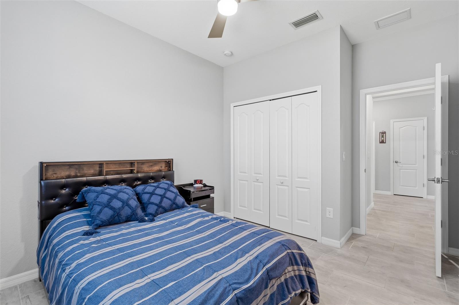 10103 MARBELLA DR, BRADENTON, FL — photo 46