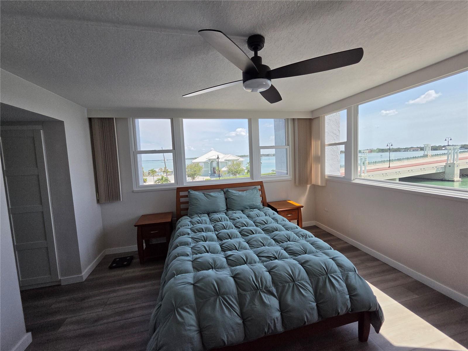 500 TREASURE ISLAND CSWY #307, TREASURE ISLAND, FL — photo 4