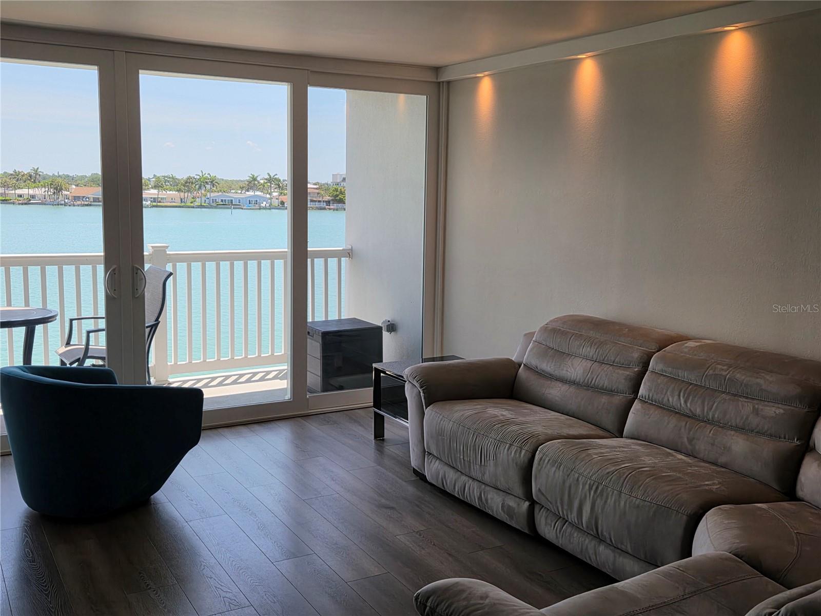 500 TREASURE ISLAND CSWY #307, TREASURE ISLAND, FL — photo 16