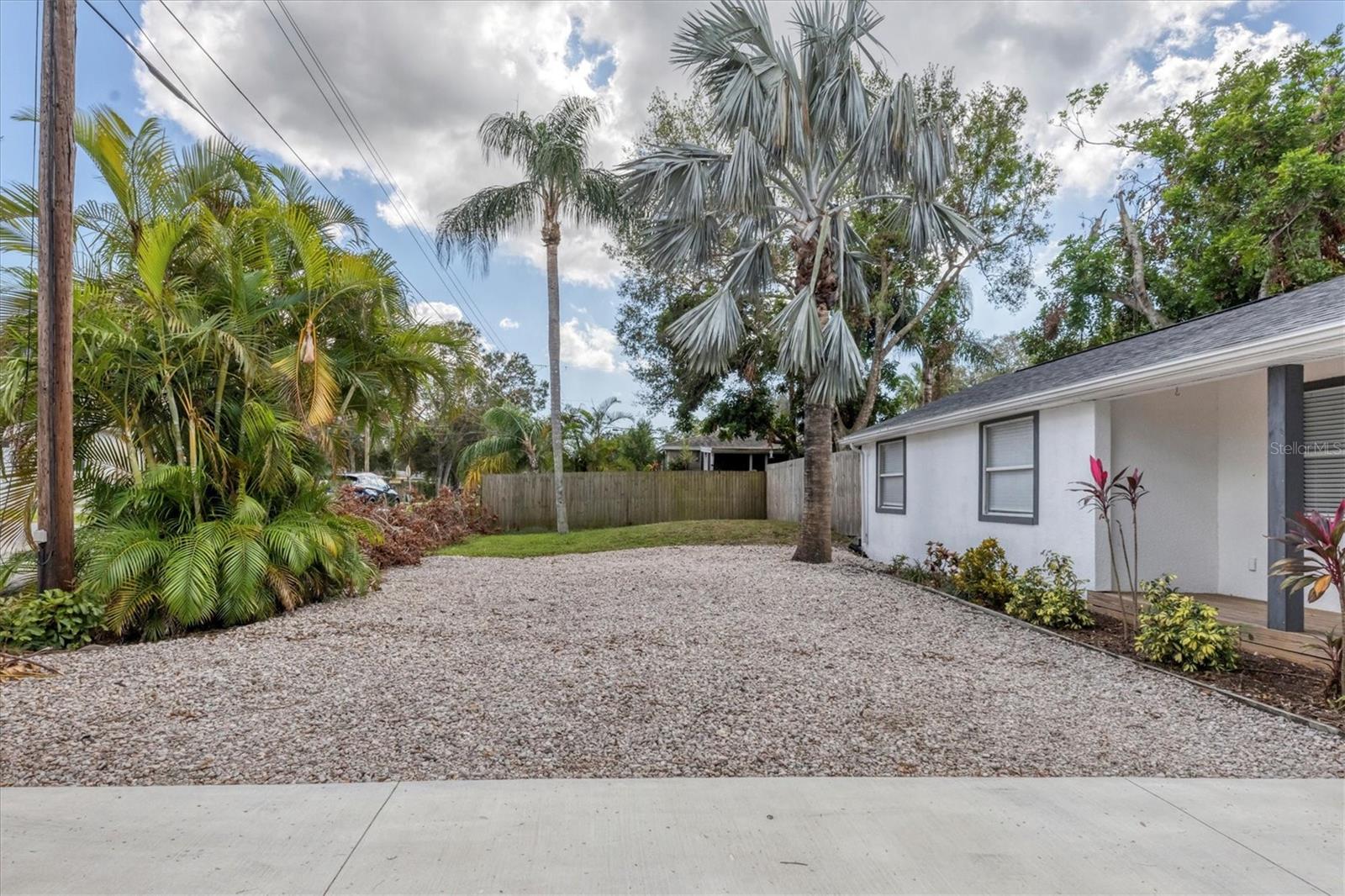 4110 IOLA DR, SARASOTA, FL — photo 3