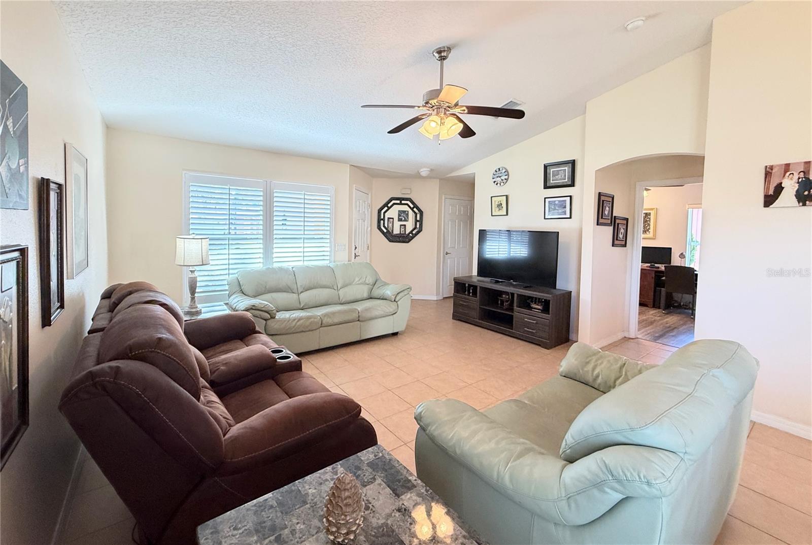537 GRAND CANAL DR, POINCIANA, FL — photo 5