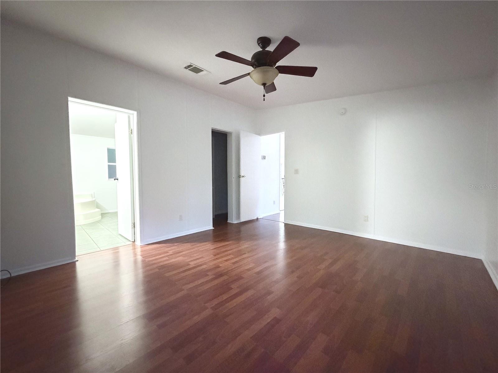 8231 NE 111TH ST, BRONSON, FL — photo 9