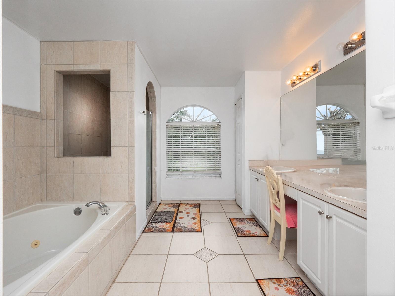 2072 STONE CROSS CIR, ORLANDO, FL — photo 22