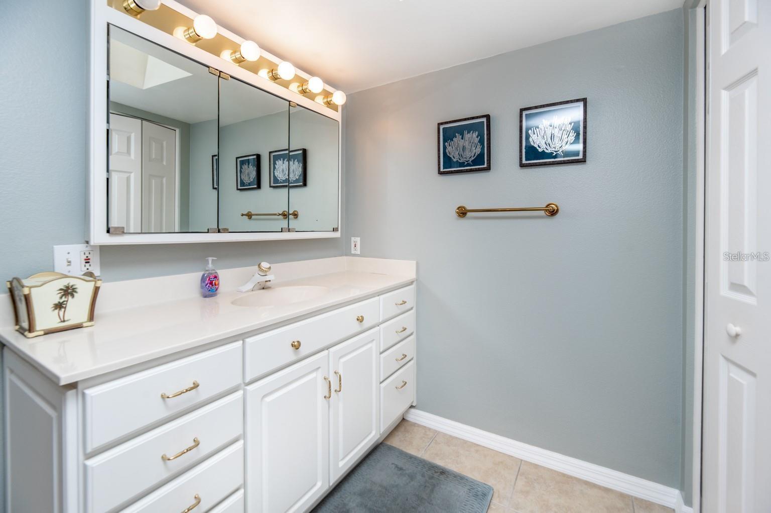 6006 GULF DR #207, HOLMES BEACH, FL — photo 23
