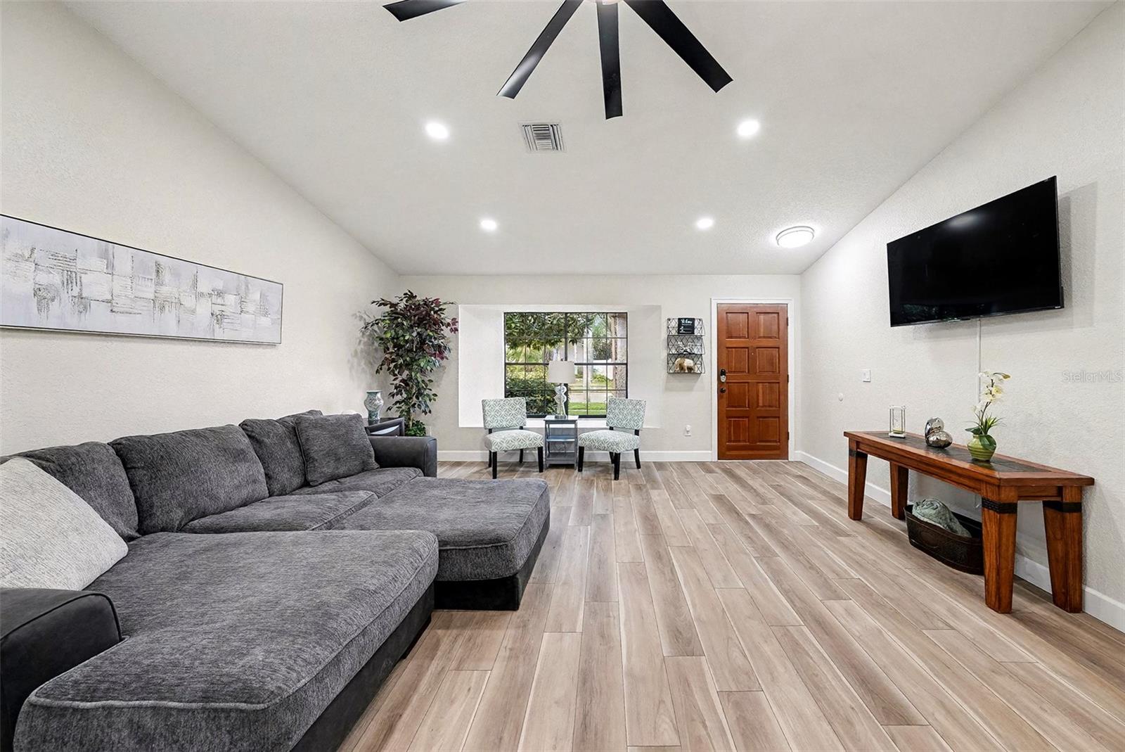 11325 GLENMONT DR, TAMPA, FL — photo 5