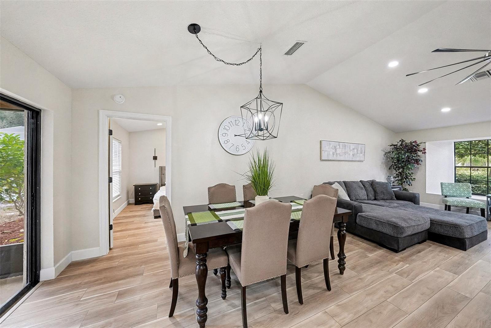 11325 GLENMONT DR, TAMPA, FL — photo 7