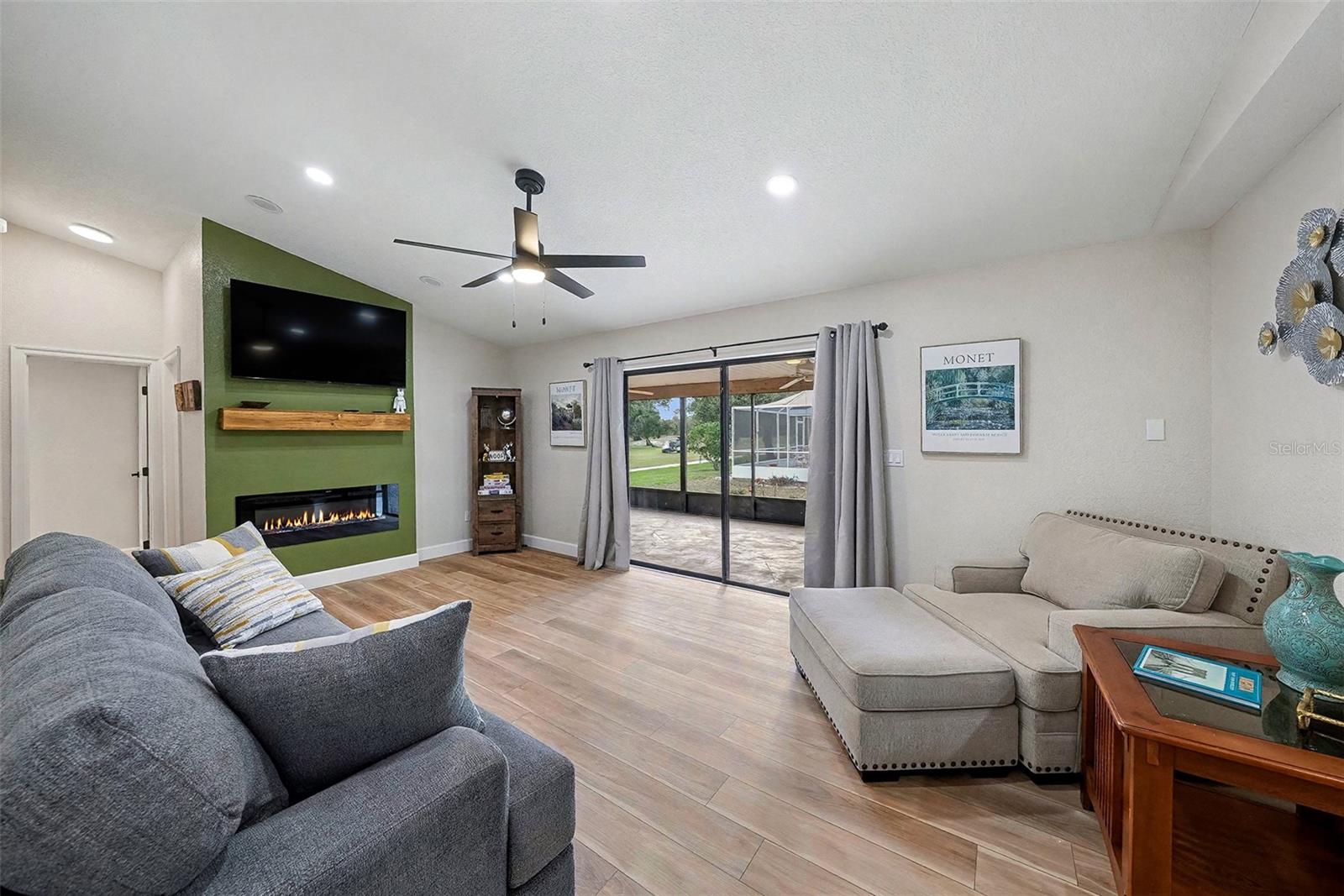 11325 GLENMONT DR, TAMPA, FL — photo 13