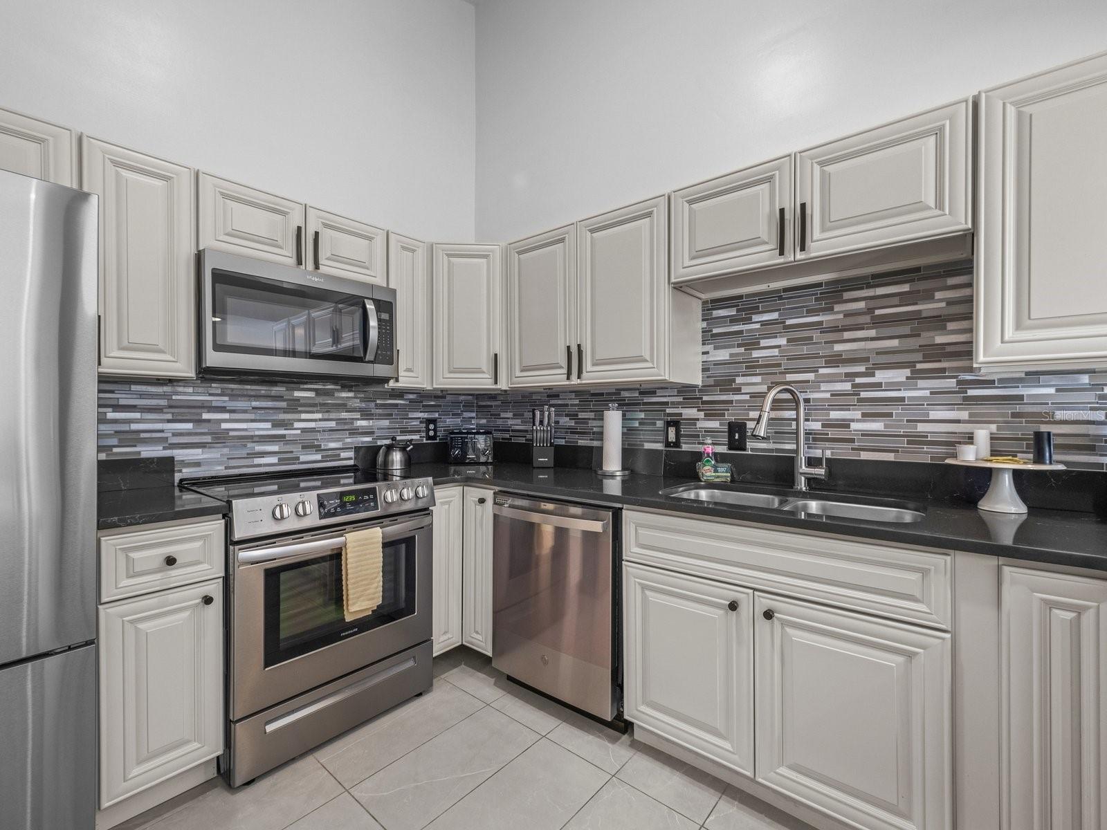 4700 SW ARCHER RD #2, GAINESVILLE, FL — photo 2