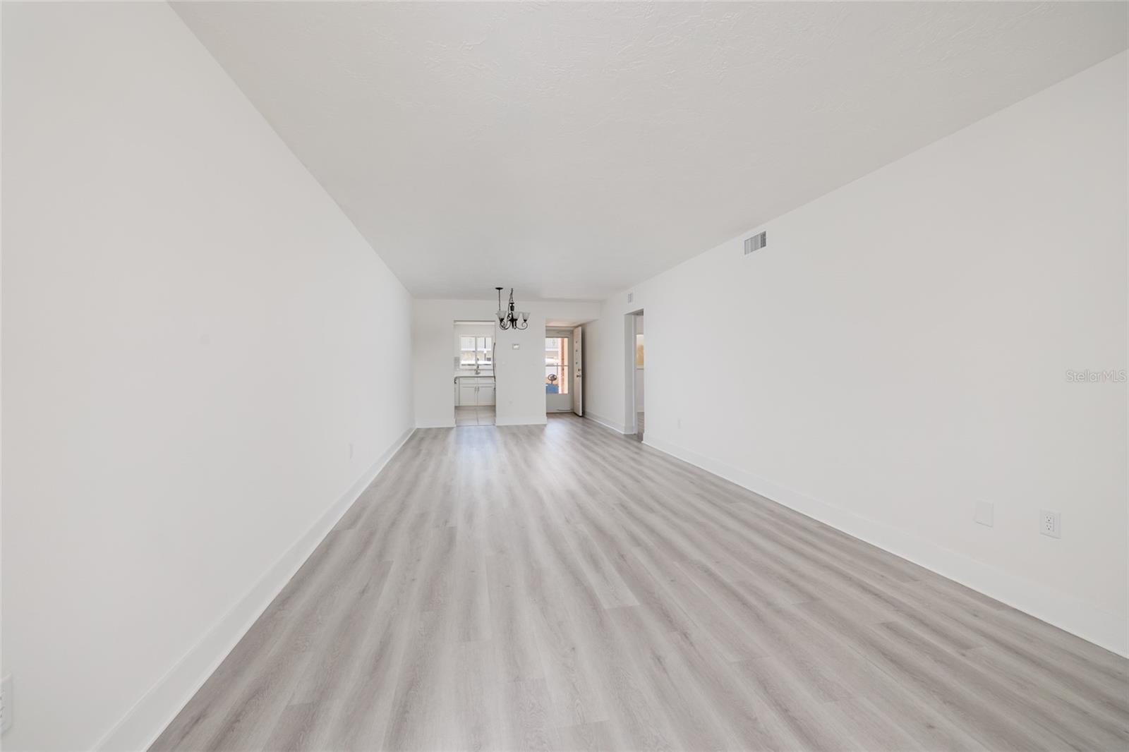 4550 OVERLOOK DR NE #154, ST PETERSBURG, FL — photo 20