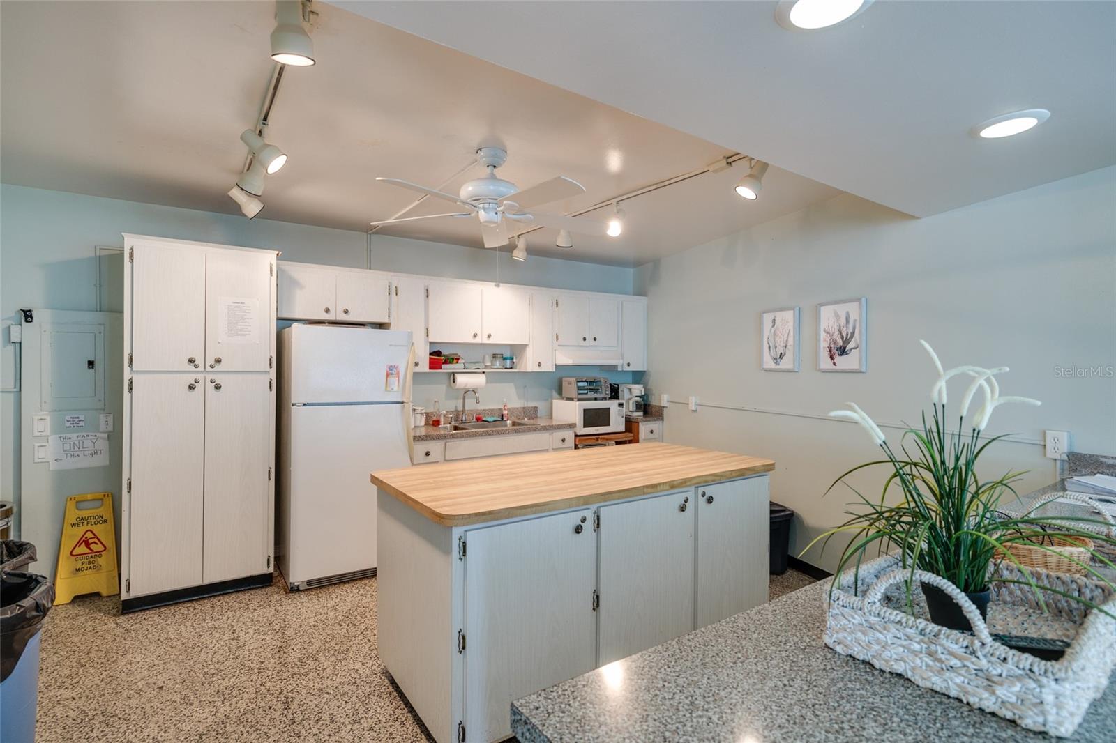 4550 OVERLOOK DR NE #154, ST PETERSBURG, FL — photo 42
