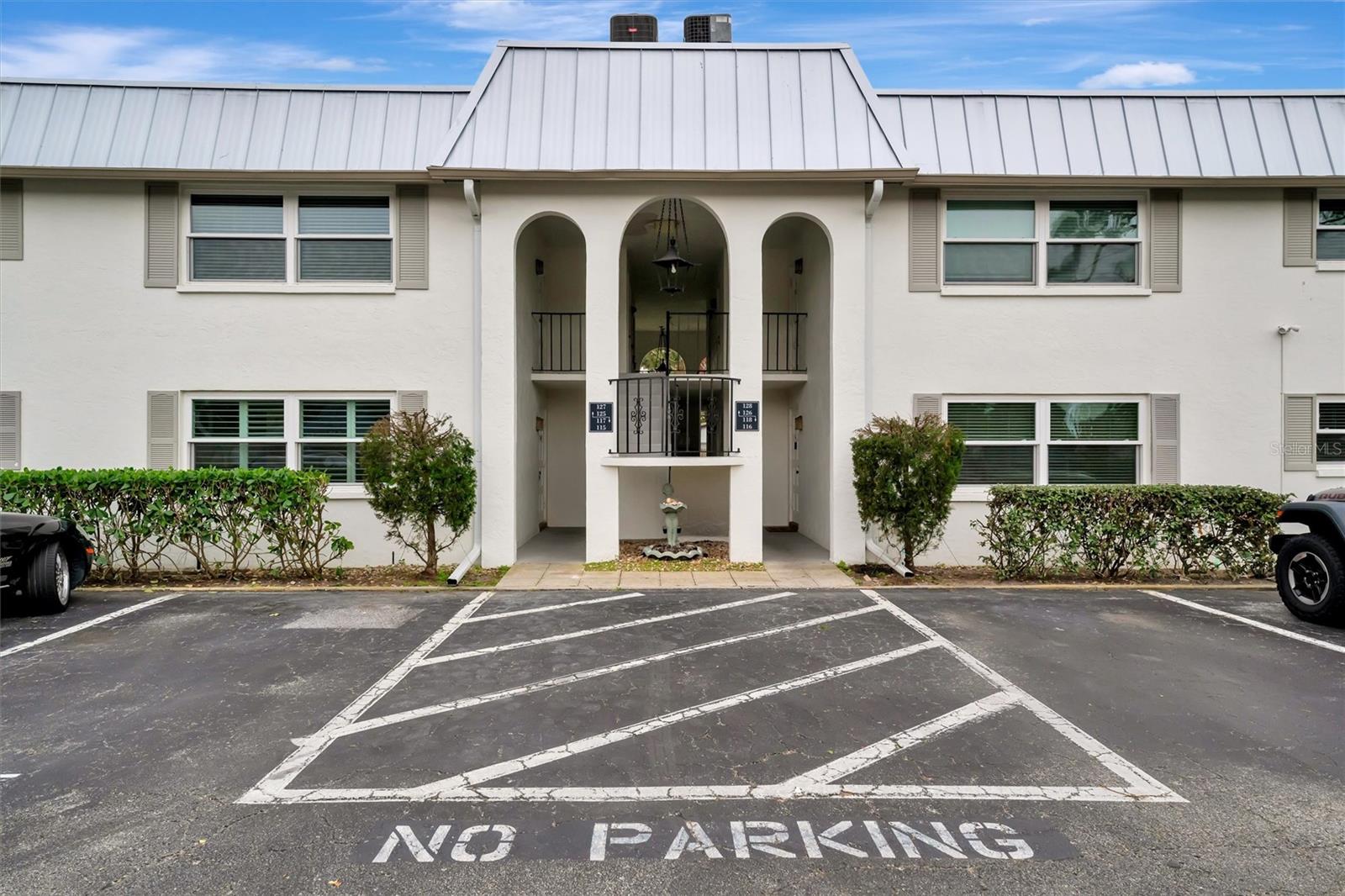 5800 HOLLYWOOD BLVD #115, SARASOTA, FL