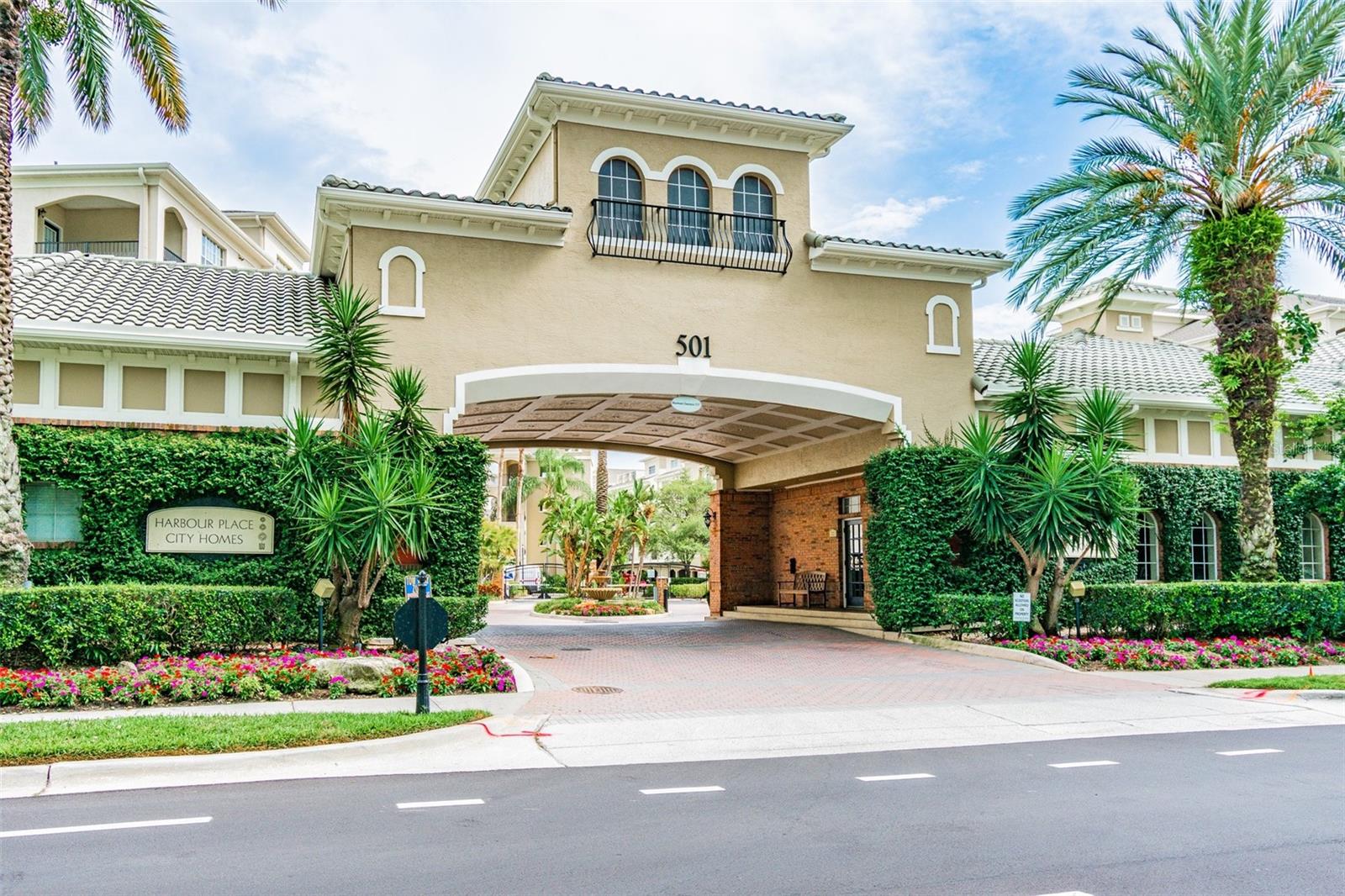 501 KNIGHTS RUN AVE #2309, TAMPA, FL