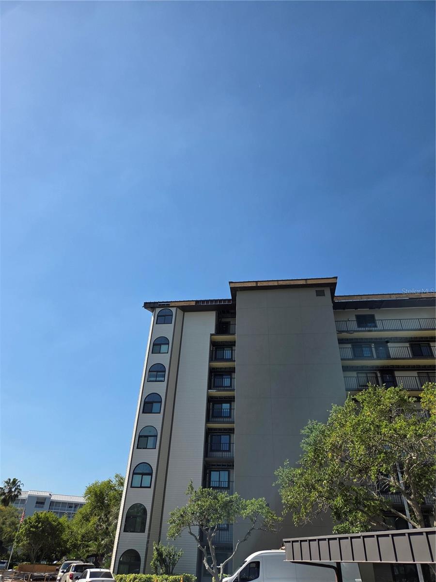 650 ISLAND WAY #202, CLEARWATER BEACH, FL — photo 2