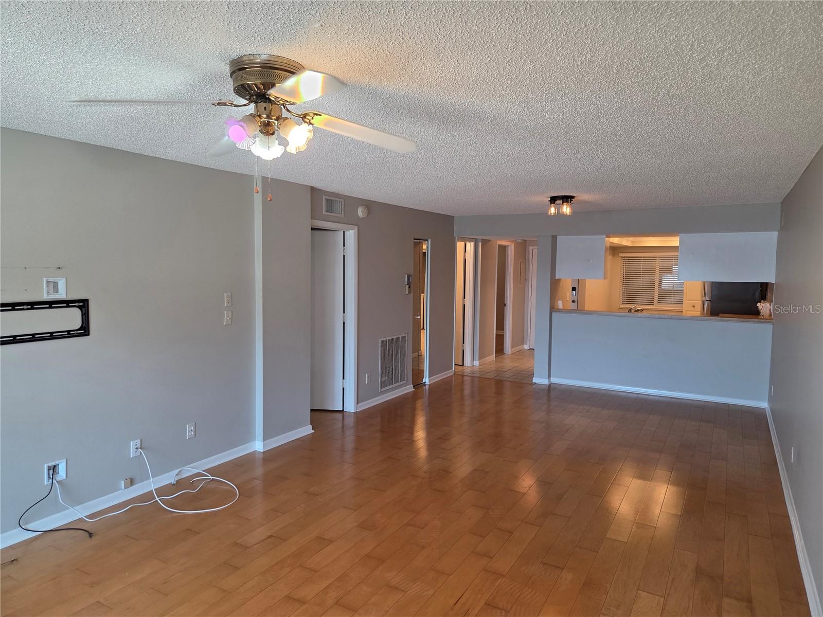 650 ISLAND WAY #202, CLEARWATER BEACH, FL — photo 6