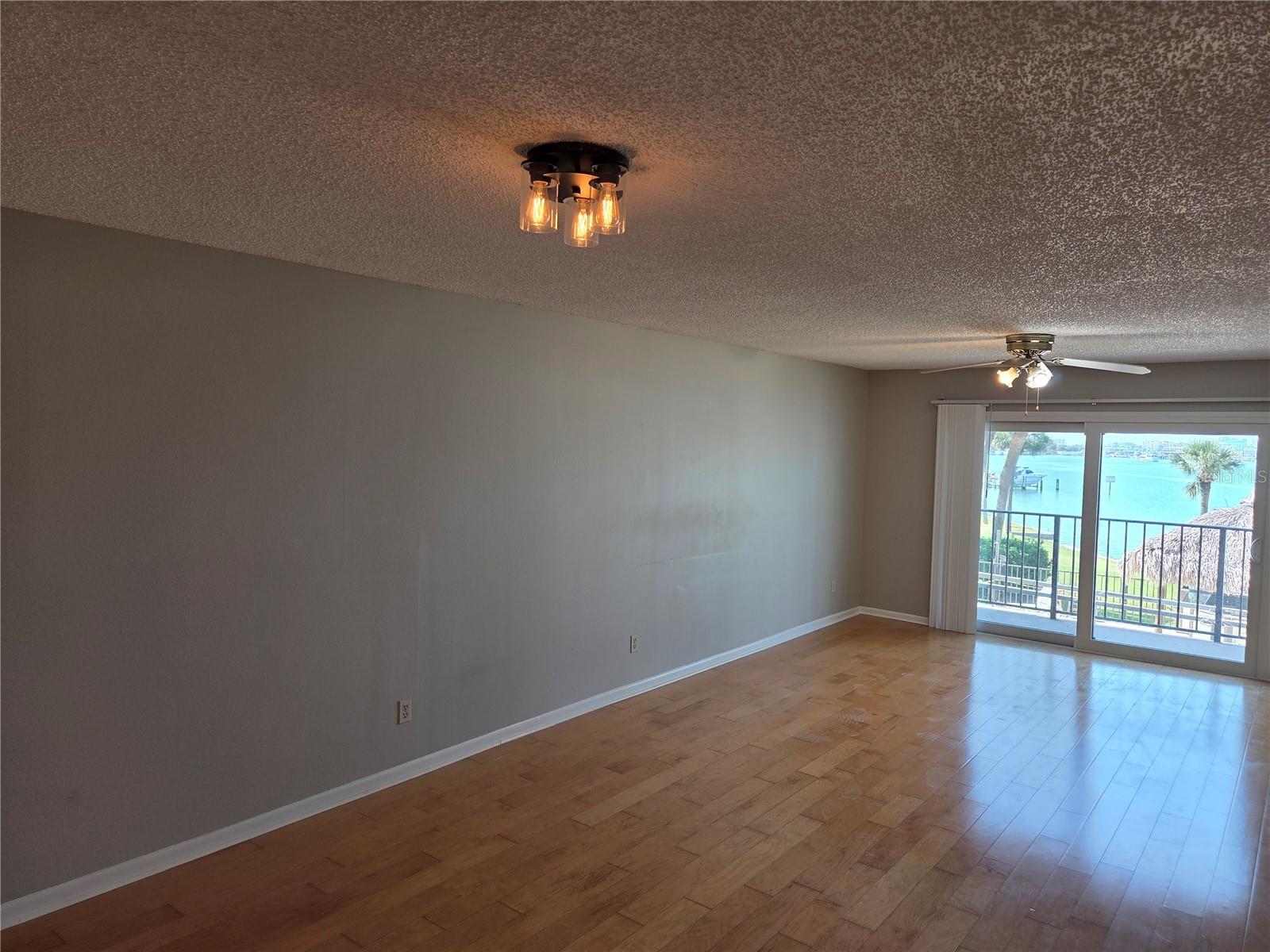 650 ISLAND WAY #202, CLEARWATER BEACH, FL — photo 9