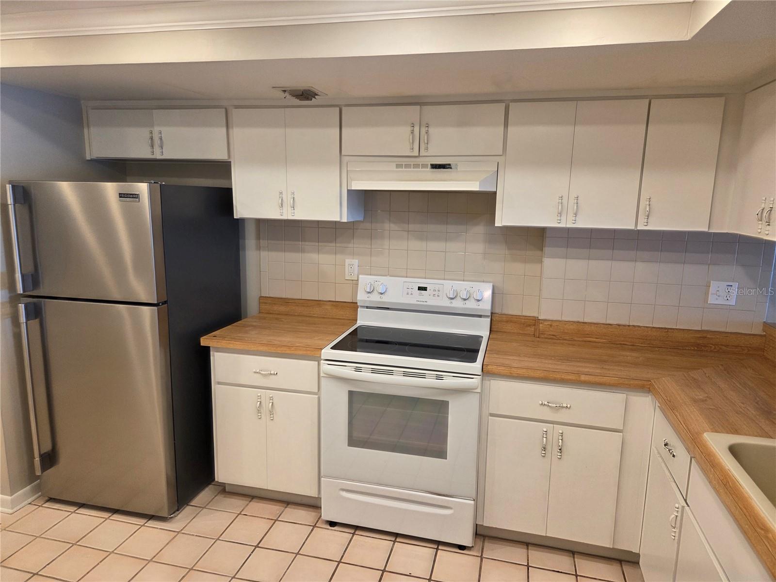 650 ISLAND WAY #202, CLEARWATER BEACH, FL — photo 19