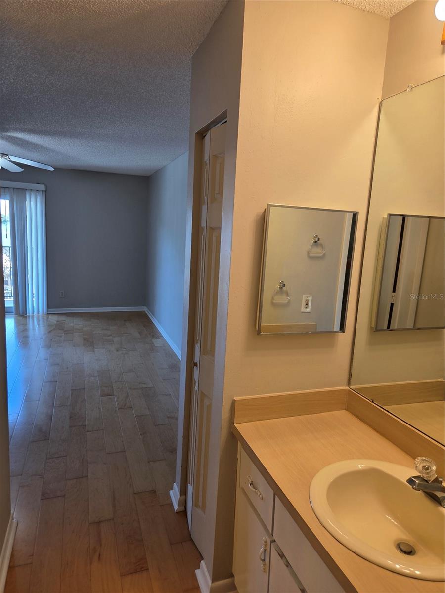 650 ISLAND WAY #202, CLEARWATER BEACH, FL — photo 33