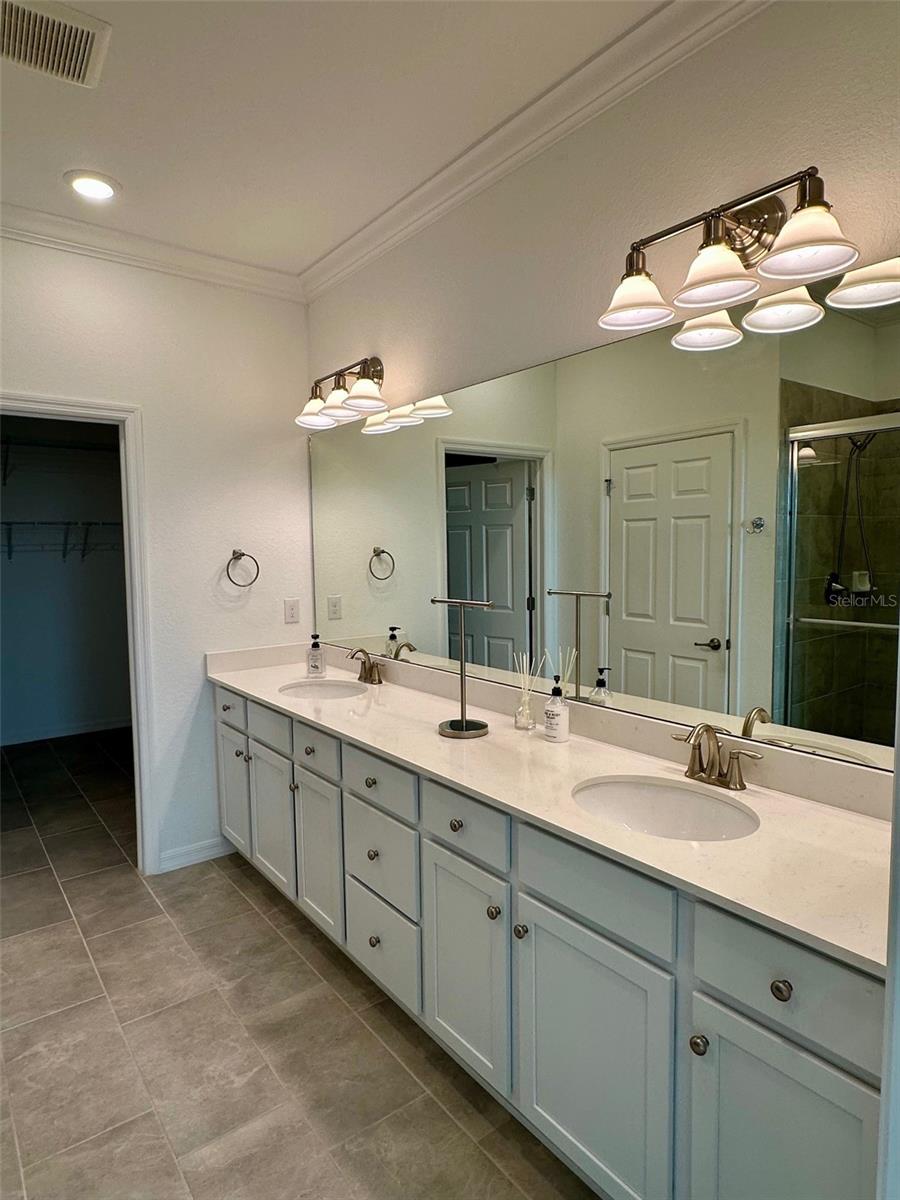 10027 CROOKED CREEK DR #201, VENICE, FL — photo 12