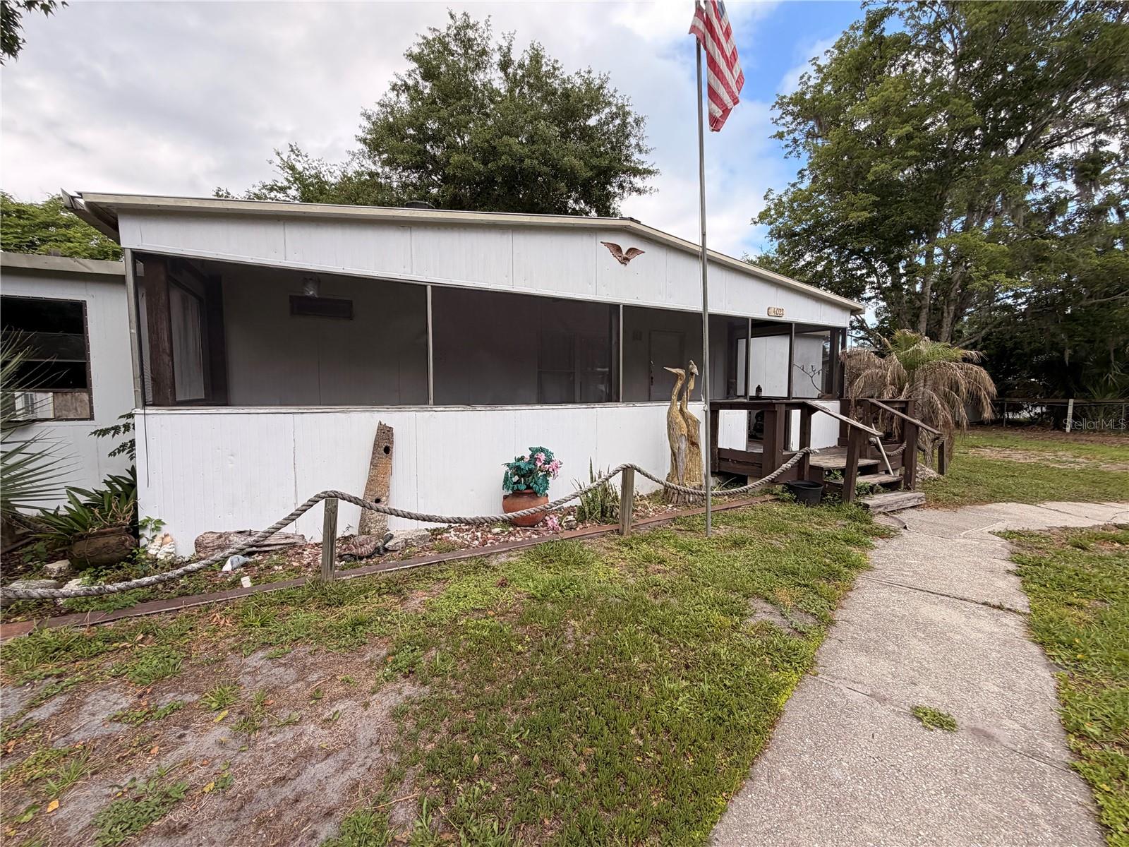 24021 ARMADILLO RD, ASTOR, FL — photo 4