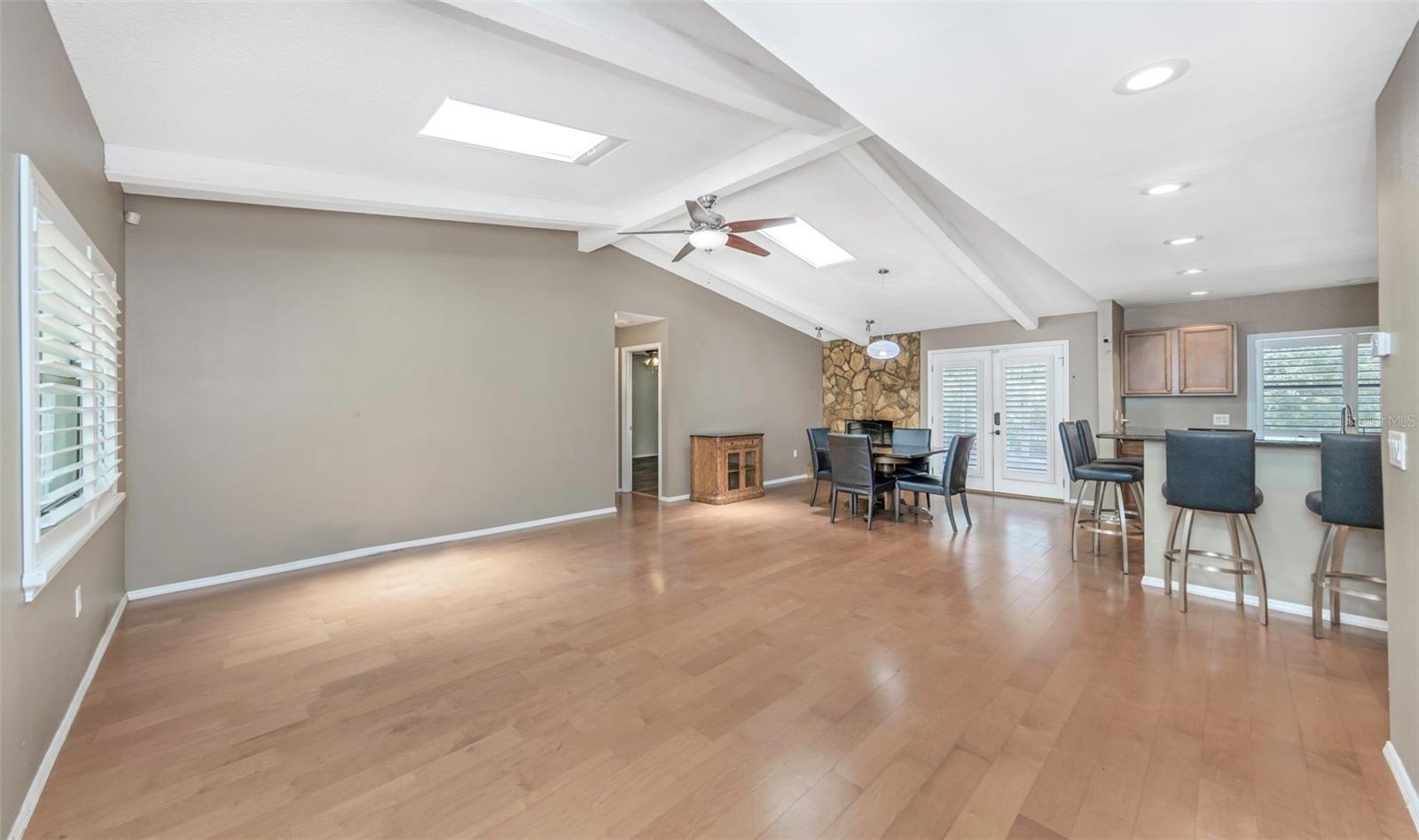 753 SEMINOLE BLVD, TARPON SPRINGS, FL — photo 9