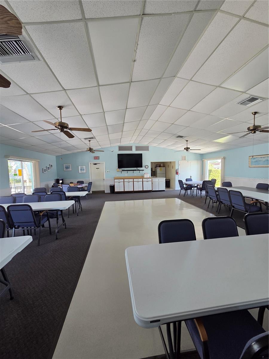13719 MISSION OAKS BLVD, SEMINOLE, FL — photo 12
