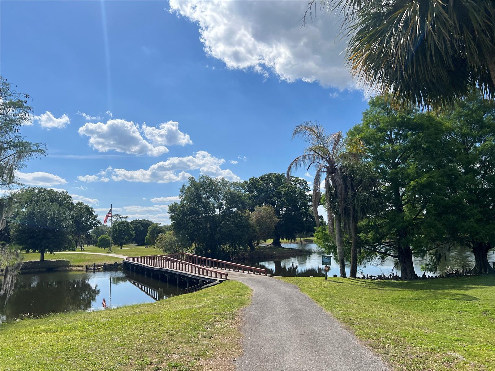 901 AZALEA DR, INDIAN LAKE ESTATES, FL — photo 17