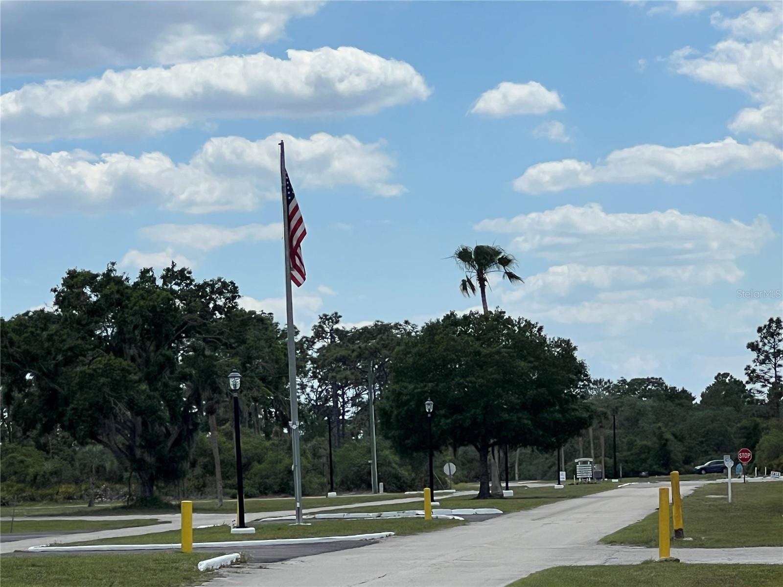 901 AZALEA DR, INDIAN LAKE ESTATES, FL — photo 22