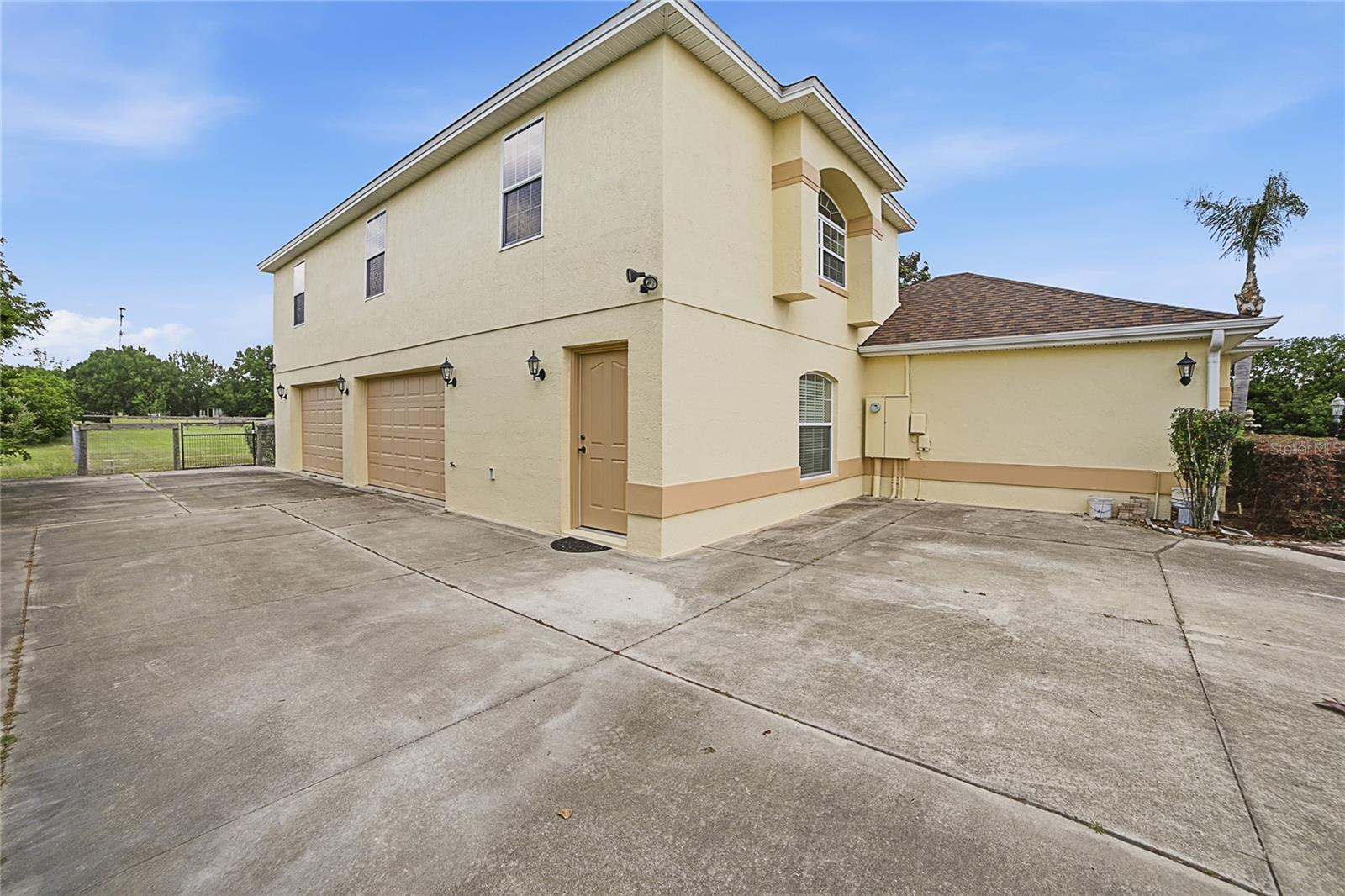 4141 COUNTY ROAD 121D, WILDWOOD, FL — photo 3