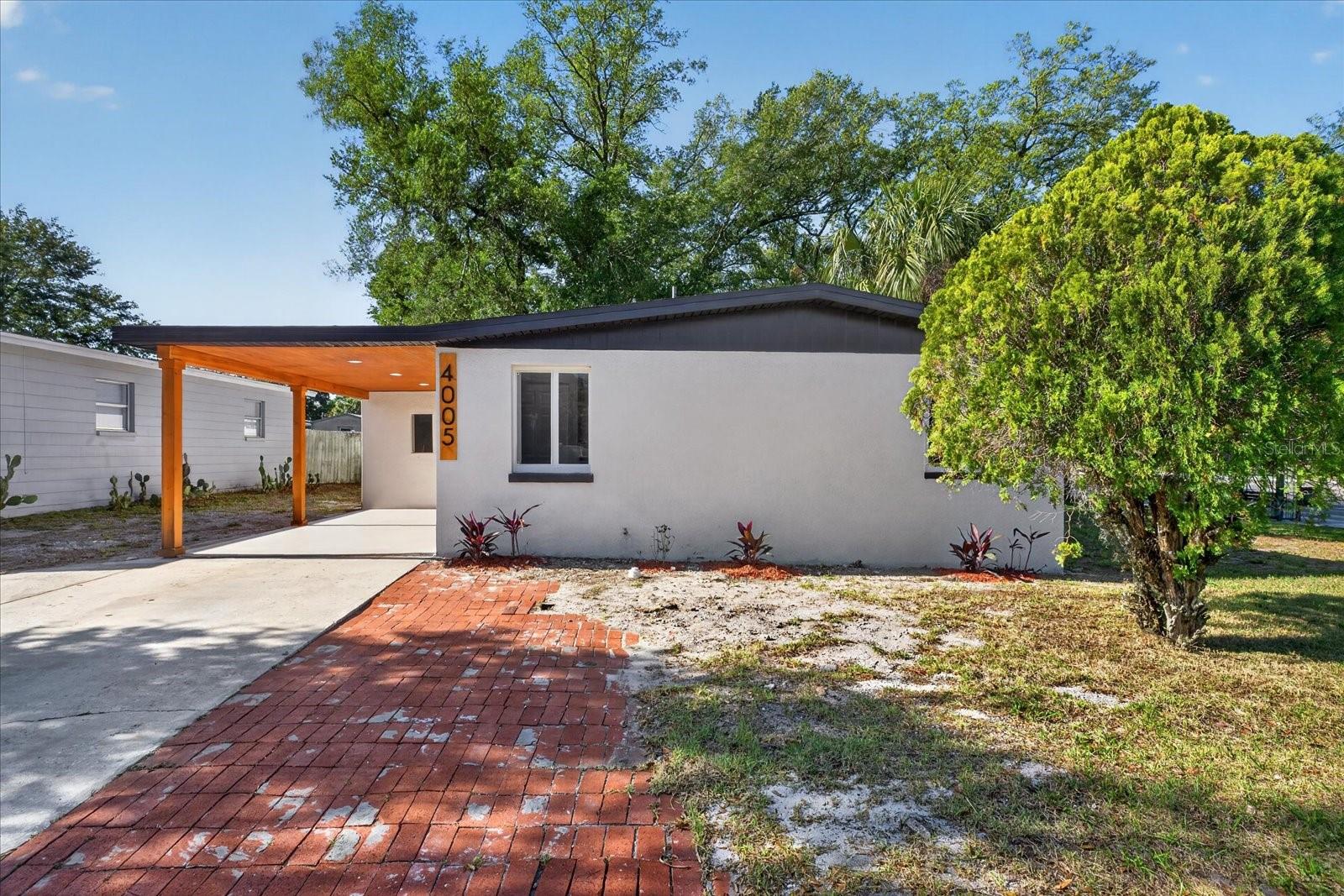 4005 E HENRY AVE, TAMPA, FL — photo 2