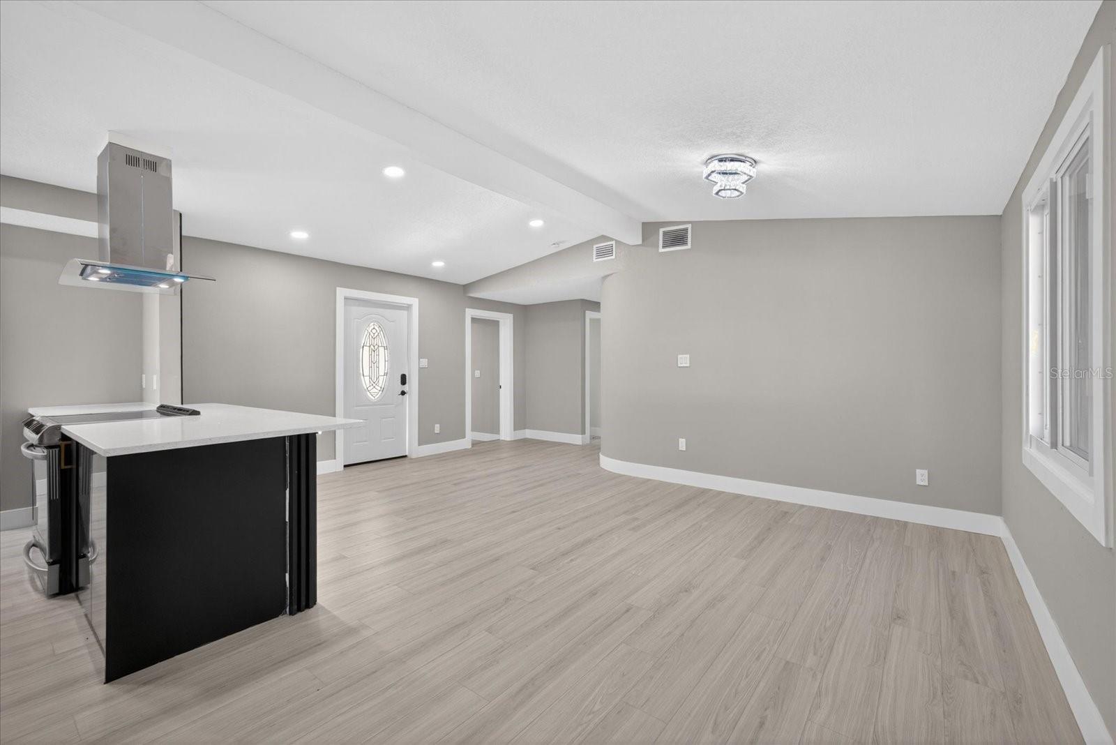 4005 E HENRY AVE, TAMPA, FL — photo 13