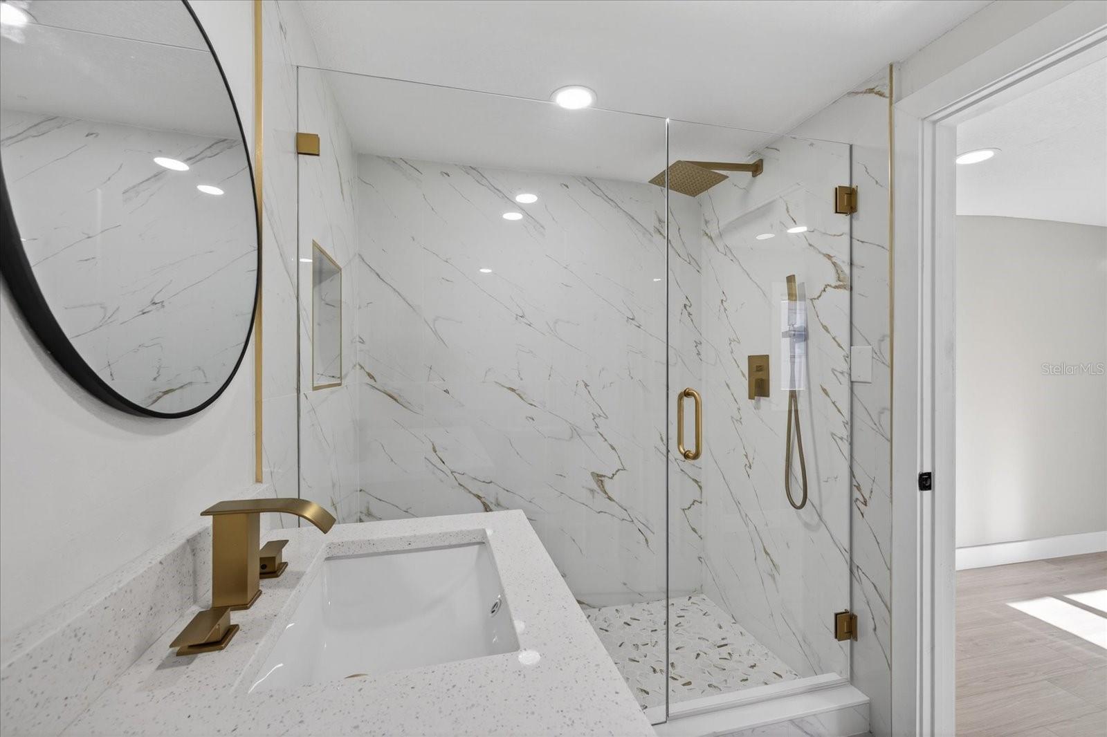 4005 E HENRY AVE, TAMPA, FL — photo 30