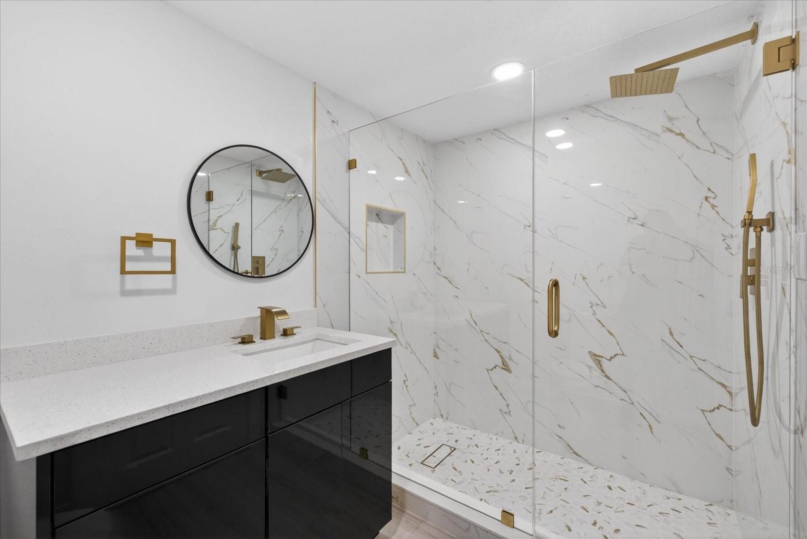 4005 E HENRY AVE, TAMPA, FL — photo 31