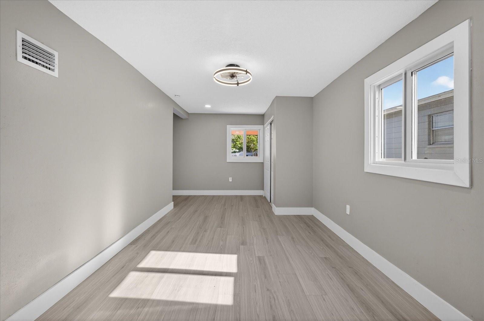 4005 E HENRY AVE, TAMPA, FL — photo 37