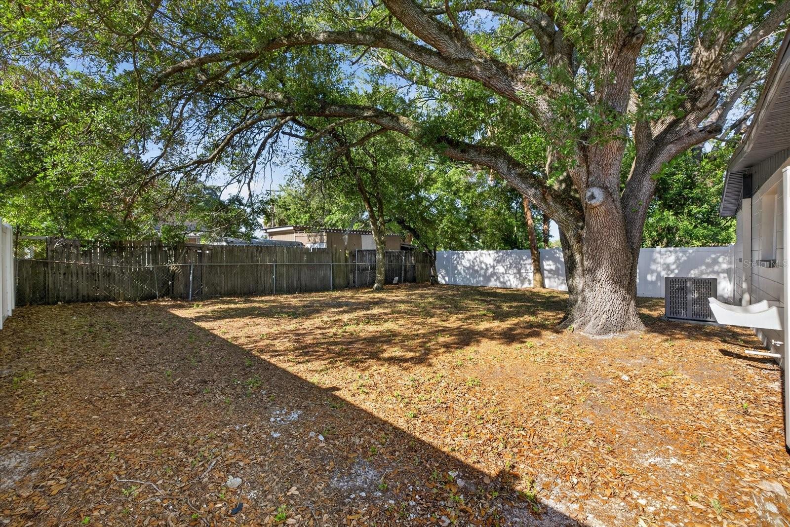 4005 E HENRY AVE, TAMPA, FL — photo 43