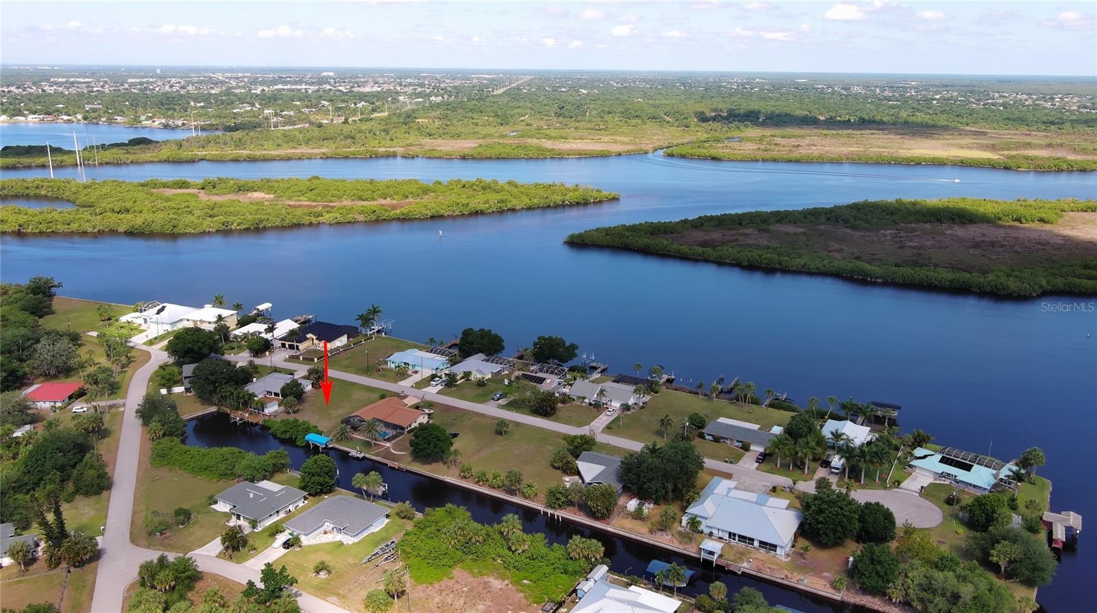 2060 RIVER BASIN TER, PUNTA GORDA, FL — photo 2