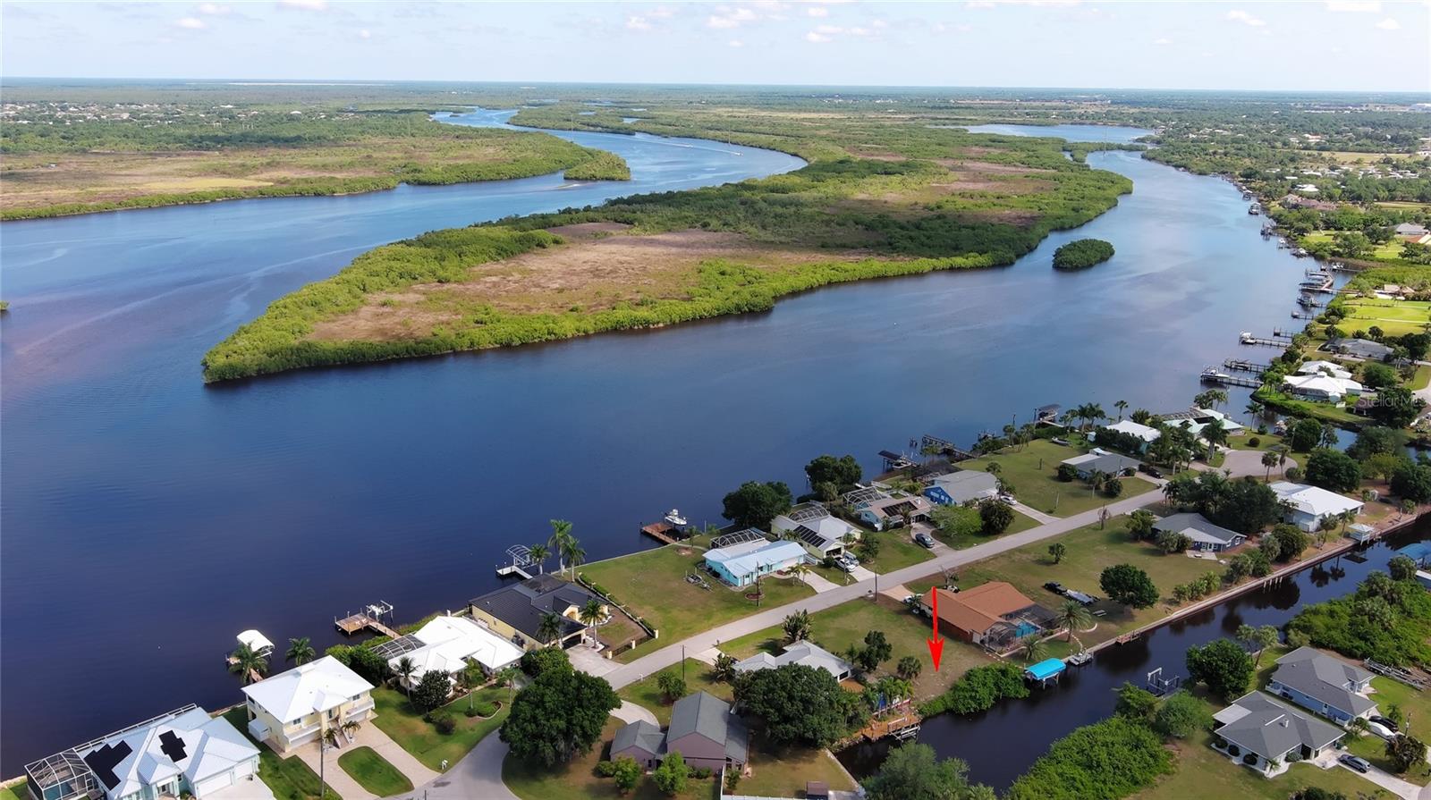 2060 RIVER BASIN TER, PUNTA GORDA, FL — photo 3