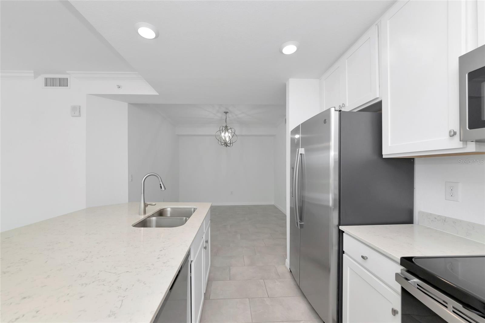 18008 GAWTHROP DR #101, LAKEWOOD RANCH, FL — photo 12