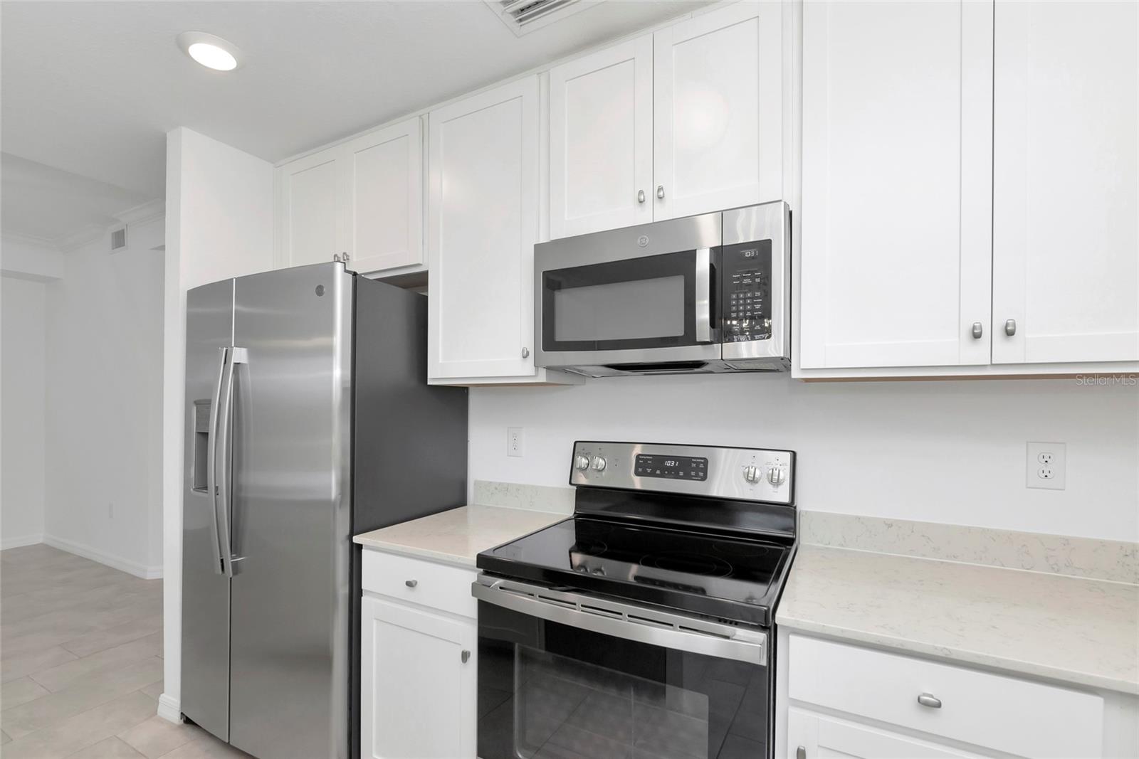 18008 GAWTHROP DR #101, LAKEWOOD RANCH, FL — photo 13