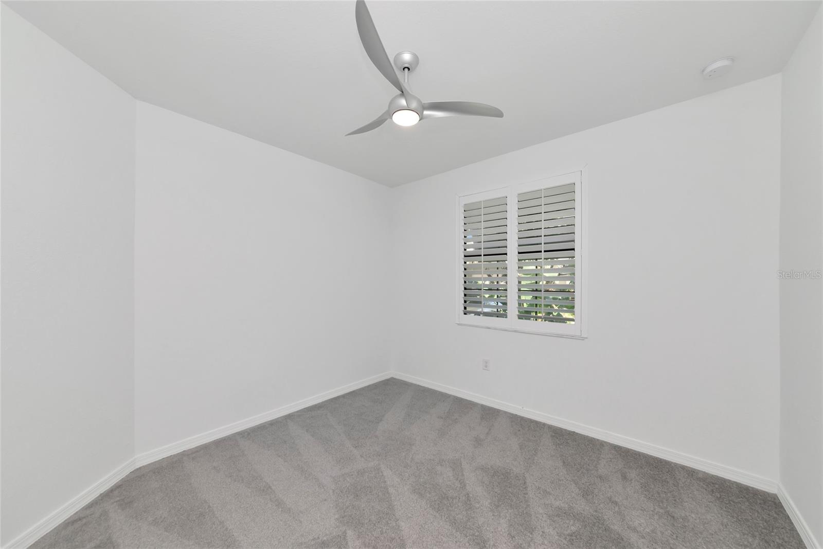 18008 GAWTHROP DR #101, LAKEWOOD RANCH, FL — photo 32