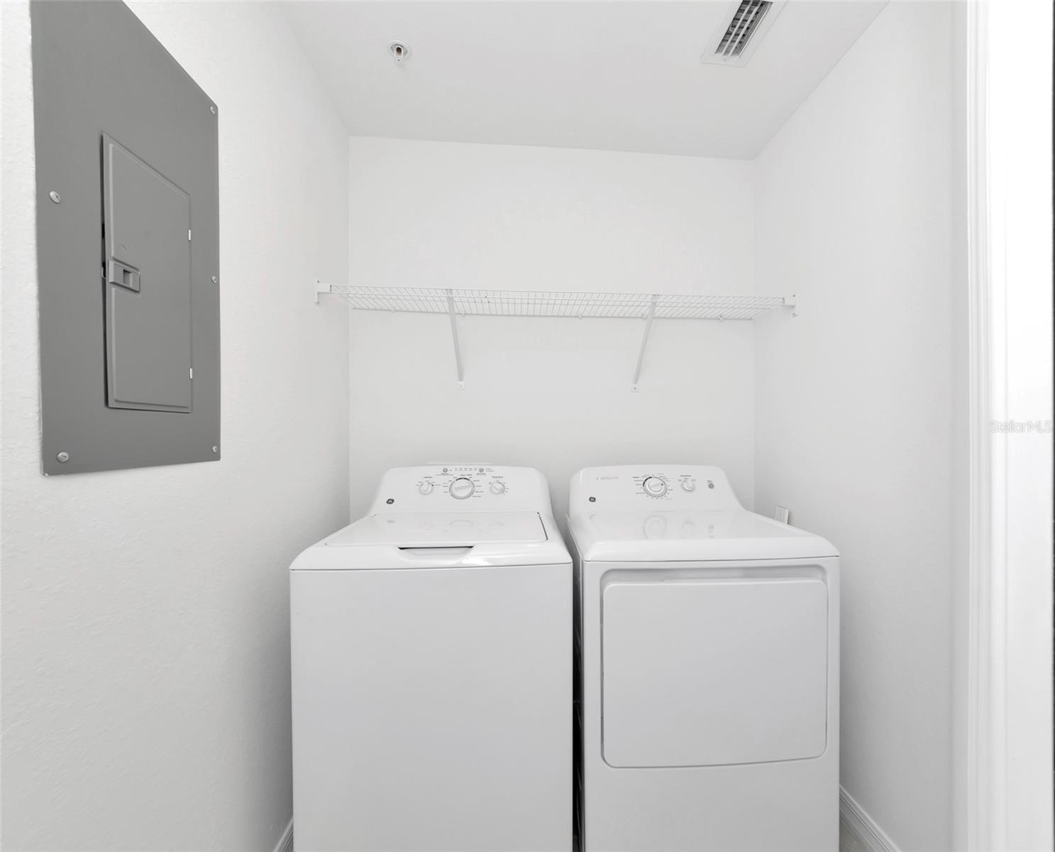 18008 GAWTHROP DR #101, LAKEWOOD RANCH, FL — photo 34