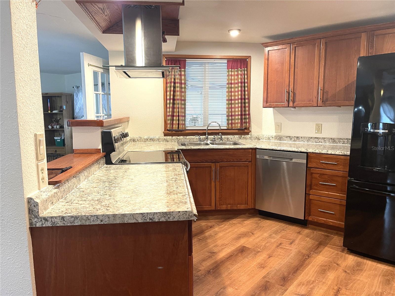 2 S. BOBWHITE RD, WILDWOOD, FL — photo 14