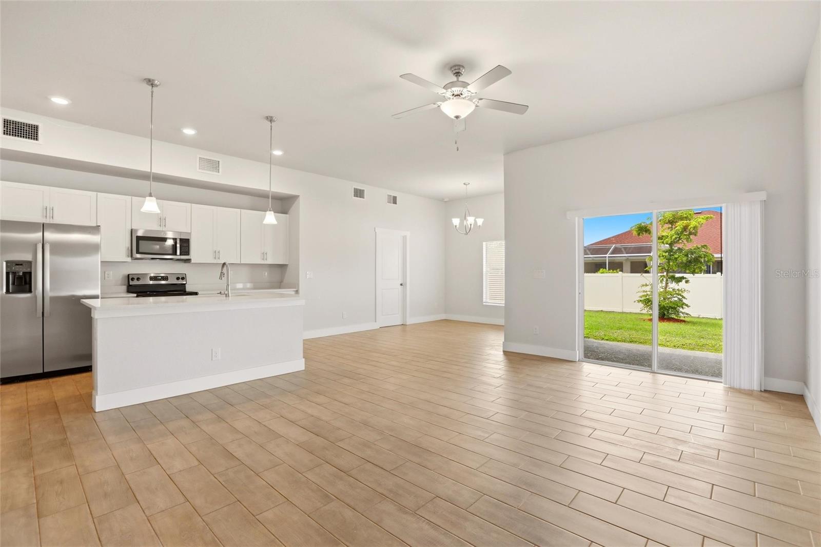 870 COLUMBIA ST, PORT CHARLOTTE, FL — photo 3
