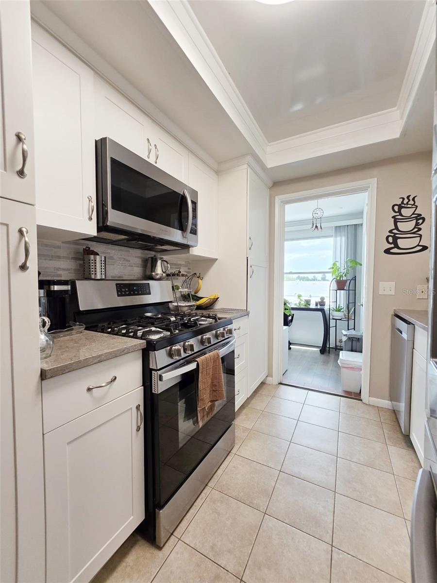 6015 19TH ST N #314, ST PETERSBURG, FL — photo 19