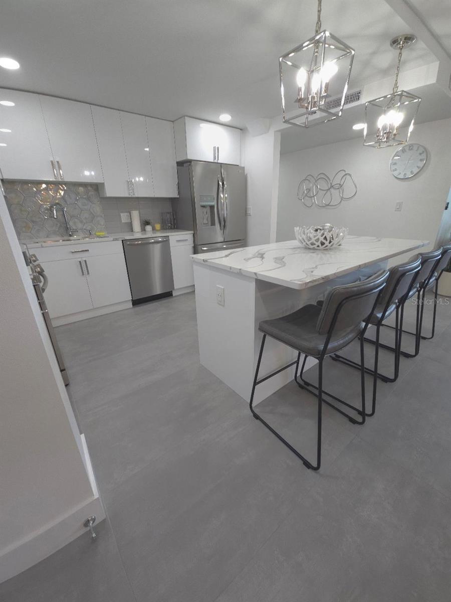 675 S GULFVIEW BLVD #505, CLEARWATER BEACH, FL — photo 16