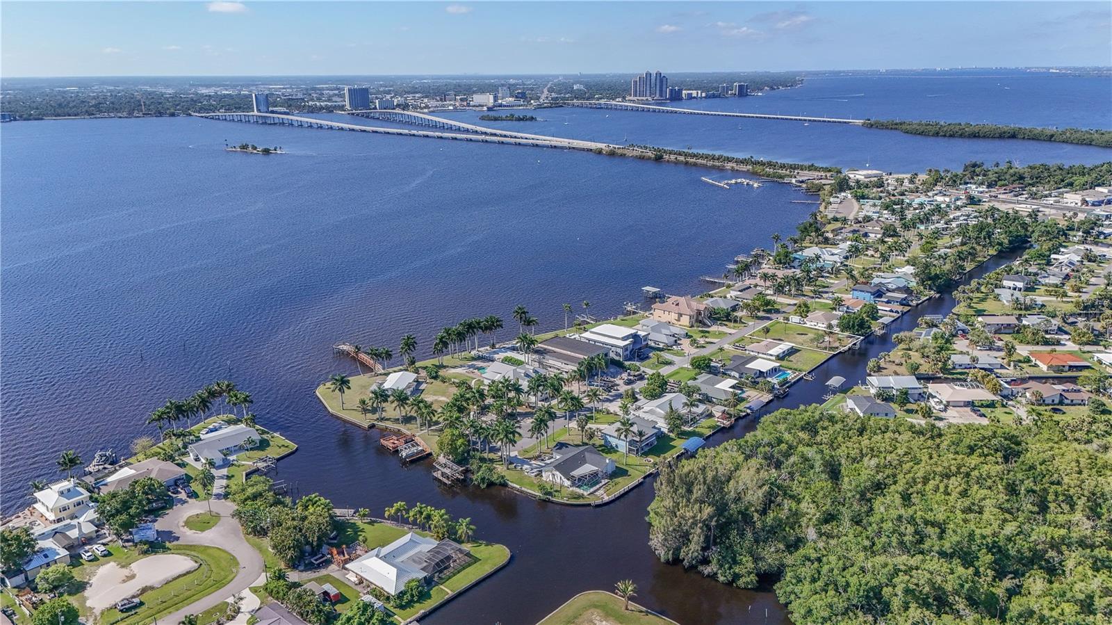 116 E NORTH SHORE AVE, NORTH FORT MYERS, FL — photo 6
