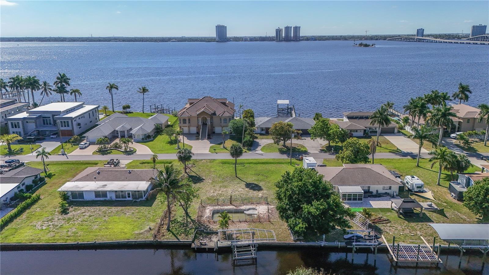116 E NORTH SHORE AVE, NORTH FORT MYERS, FL — photo 11