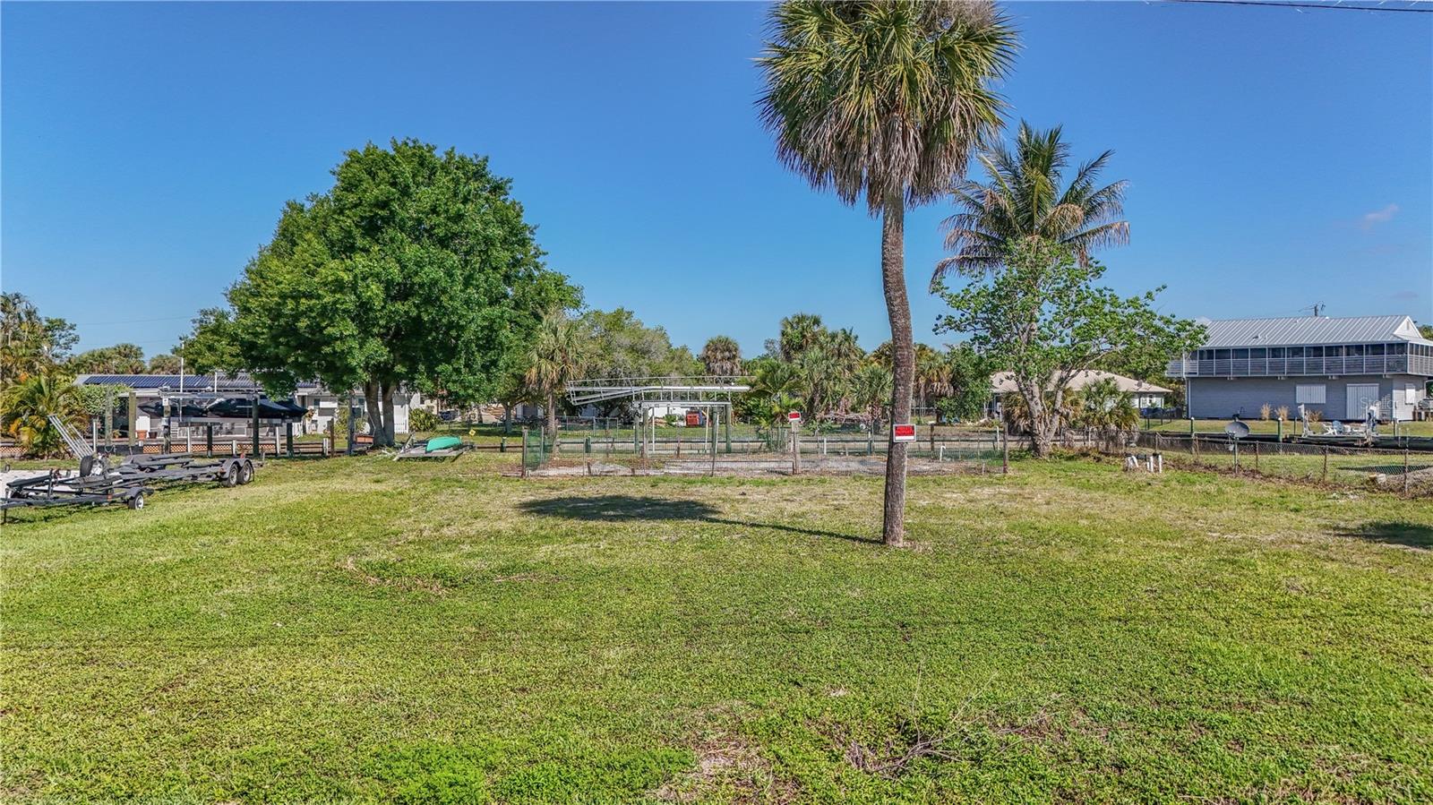 116 E NORTH SHORE AVE, NORTH FORT MYERS, FL — photo 15