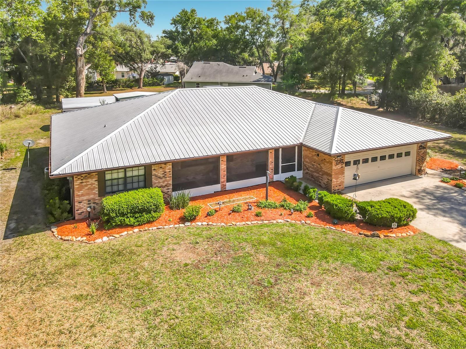 17819 PALM ST, UMATILLA, FL — photo 4