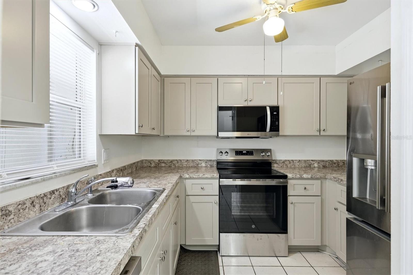 9914 SEBASTIAN CT, BRADENTON, FL — photo 19