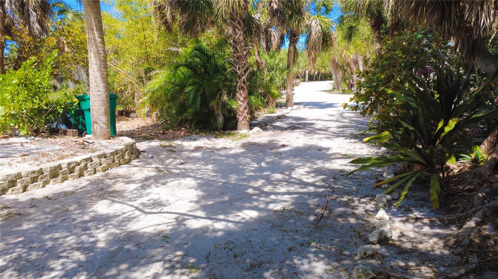 39 BAYSHORE CIR, PLACIDA, FL — photo 45